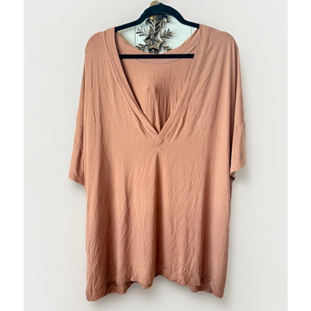 ☀️ Bucketlist V-Neck Top with Pockets Short Sleeve Size L